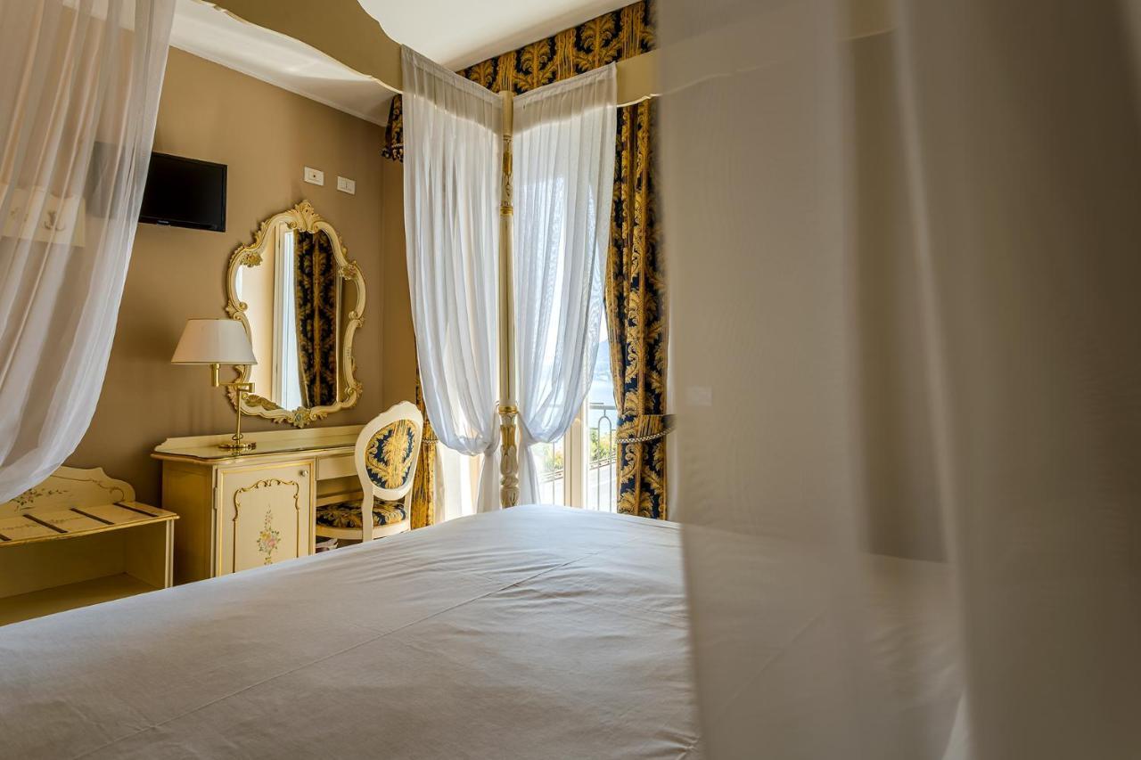 Hotel Garni Villa Hadeel Cadenabbia Exteriör bild